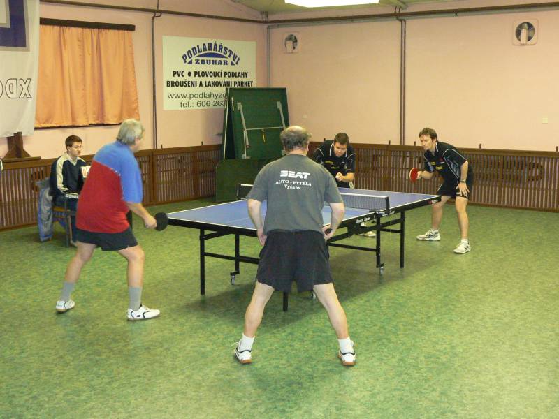 PINEC ÚNOR 2009 STANDA 008.jpg